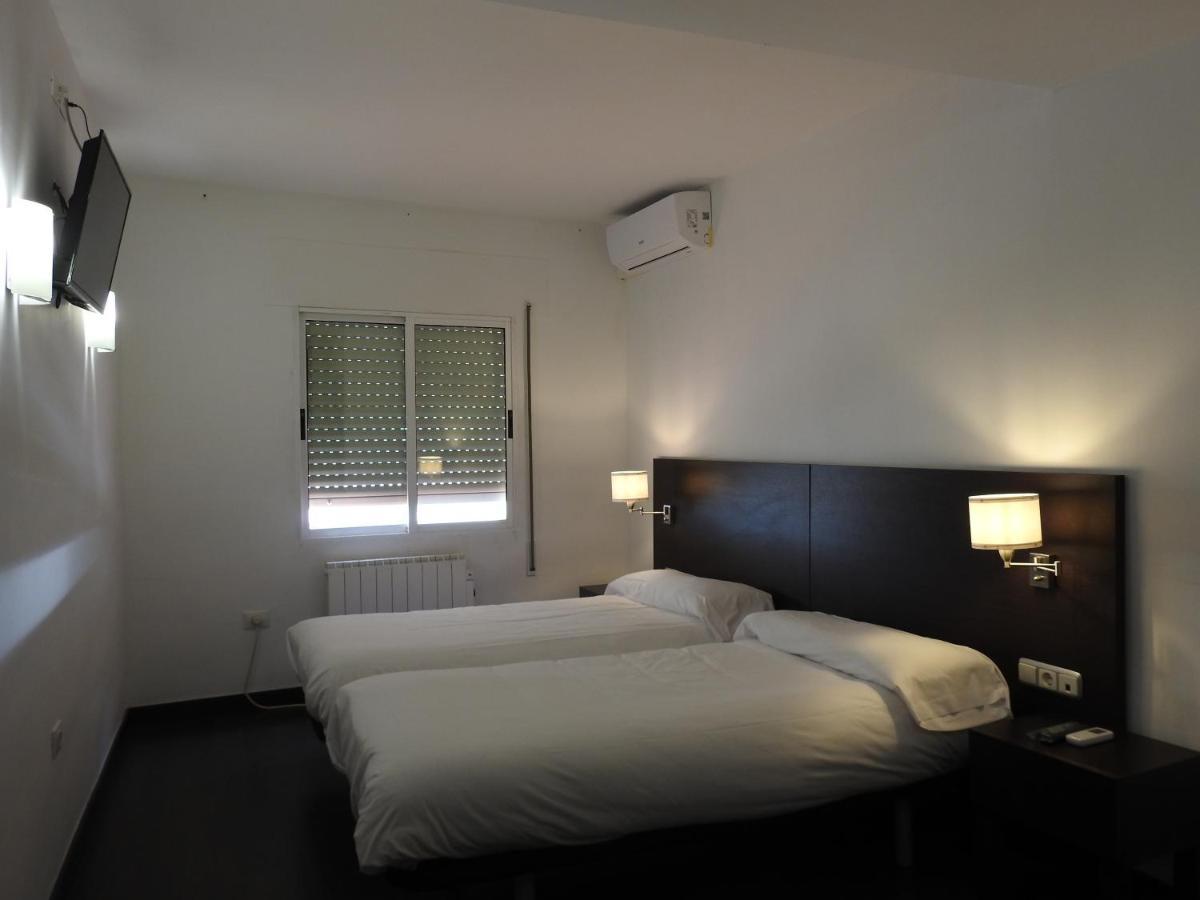 Hostal Meson De Paco Cariñena Eksteriør bilde