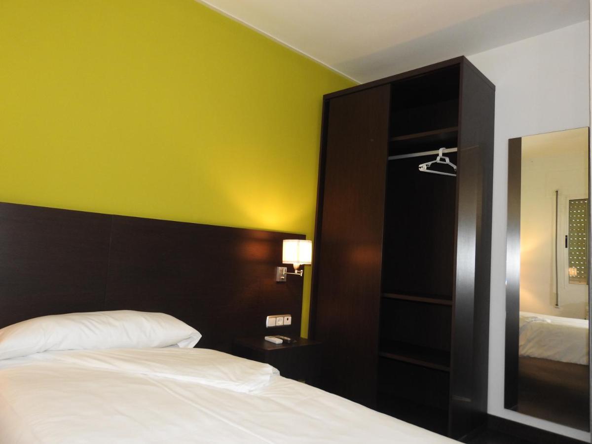 Hostal Meson De Paco Cariñena Eksteriør bilde